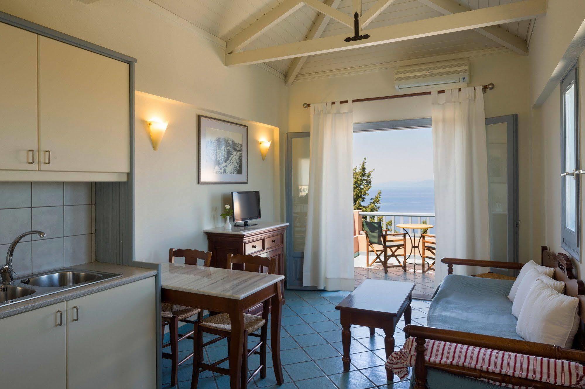 Mira Resort Agios Ioannis  Exterior photo