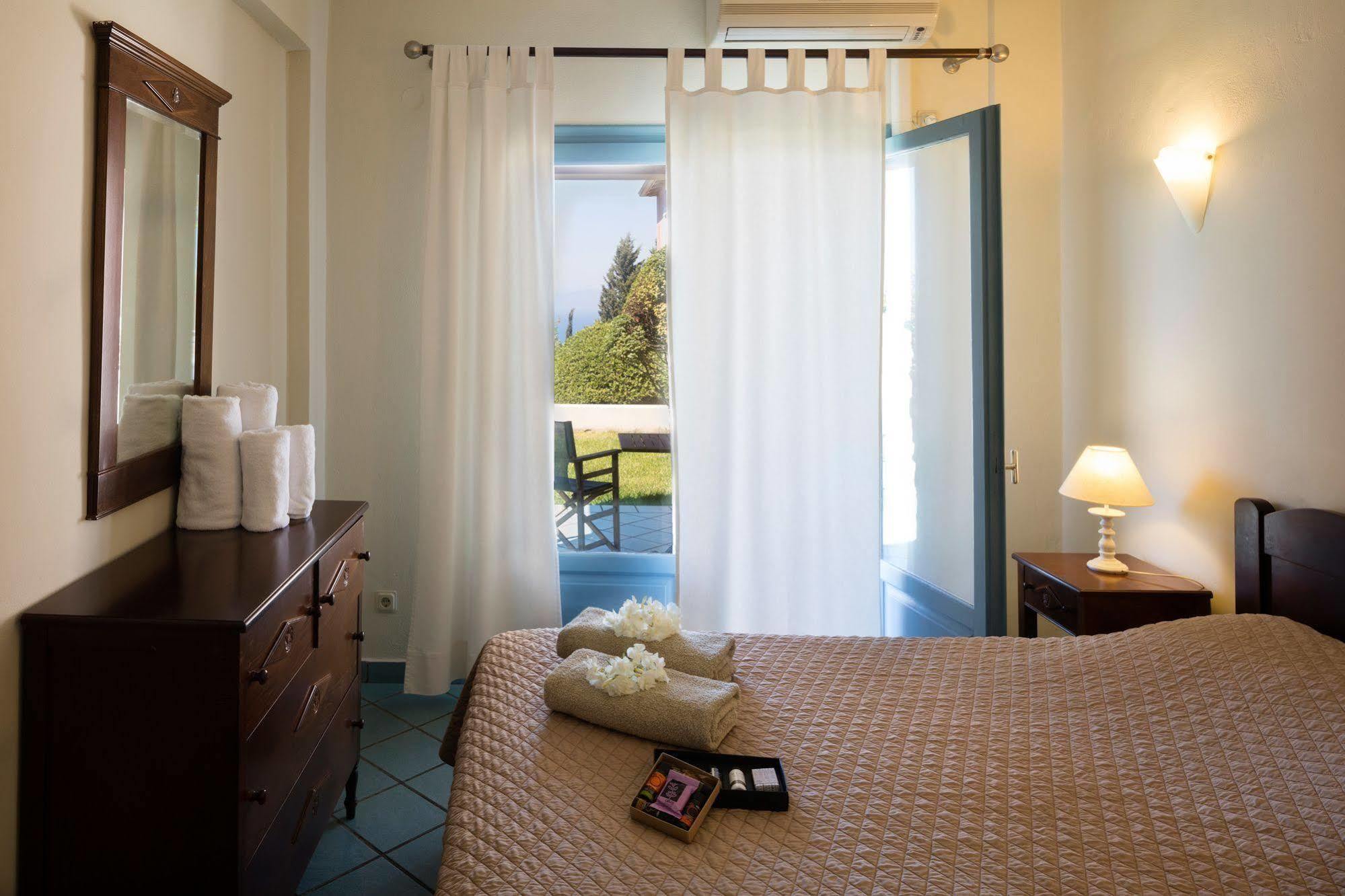 Mira Resort Agios Ioannis  Exterior photo